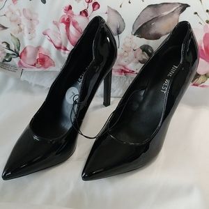 Nine West  Black Stiletto Heel Patent Leather Sz 7 new with tag.